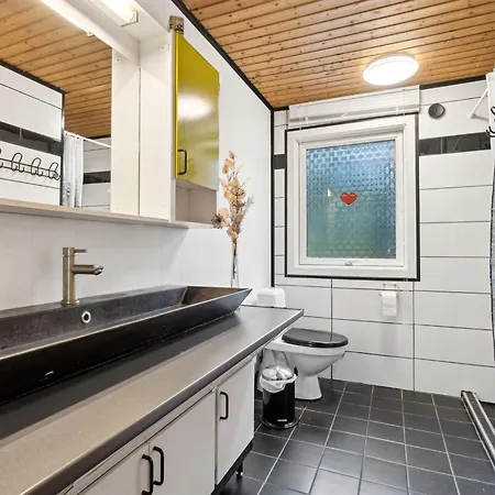 Hildegerd - 500m From The Sea By Interhome Vester Somarken